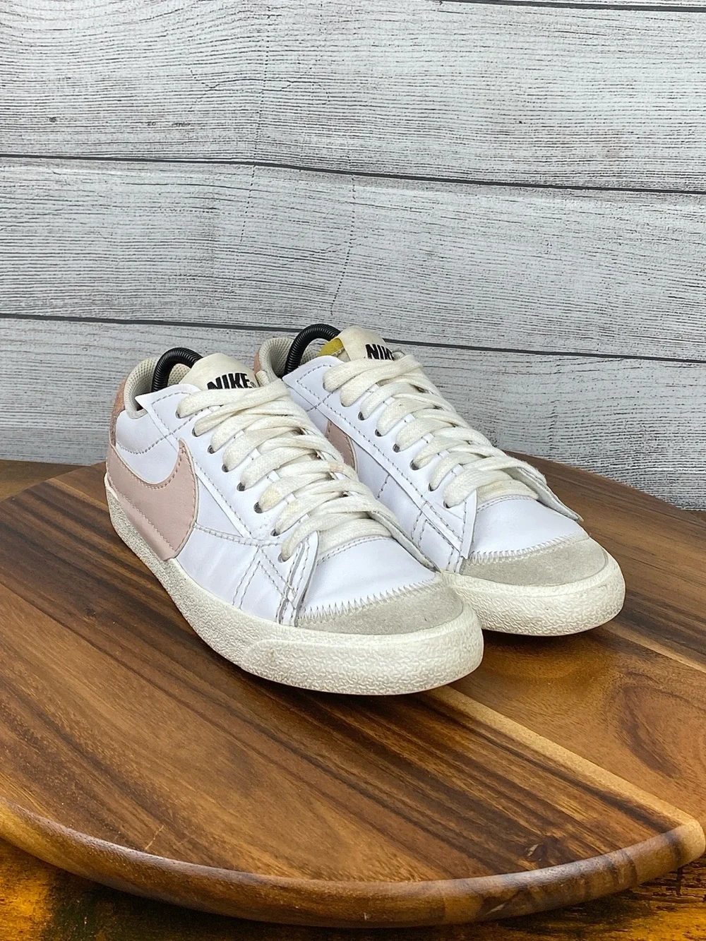 Nike Blazer Low 77 Jumbo Swoosh White Pink Oxford Shoe DQ1470-102 Women Size 9.5
